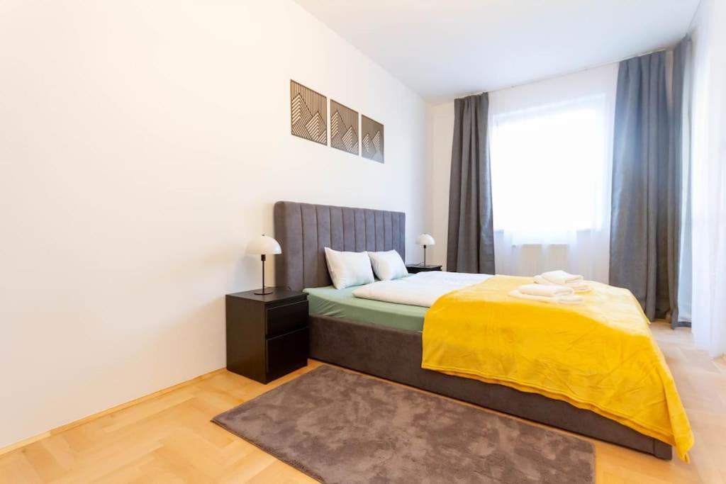 Апартаменты Gozsdu White Raven 3 - Terrace And Free Underground Parking Будапешт Экстерьер фото