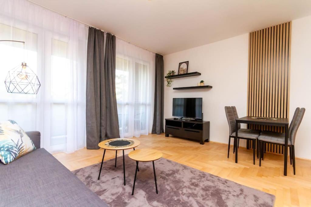 Апартаменты Gozsdu White Raven 3 - Terrace And Free Underground Parking Будапешт Экстерьер фото